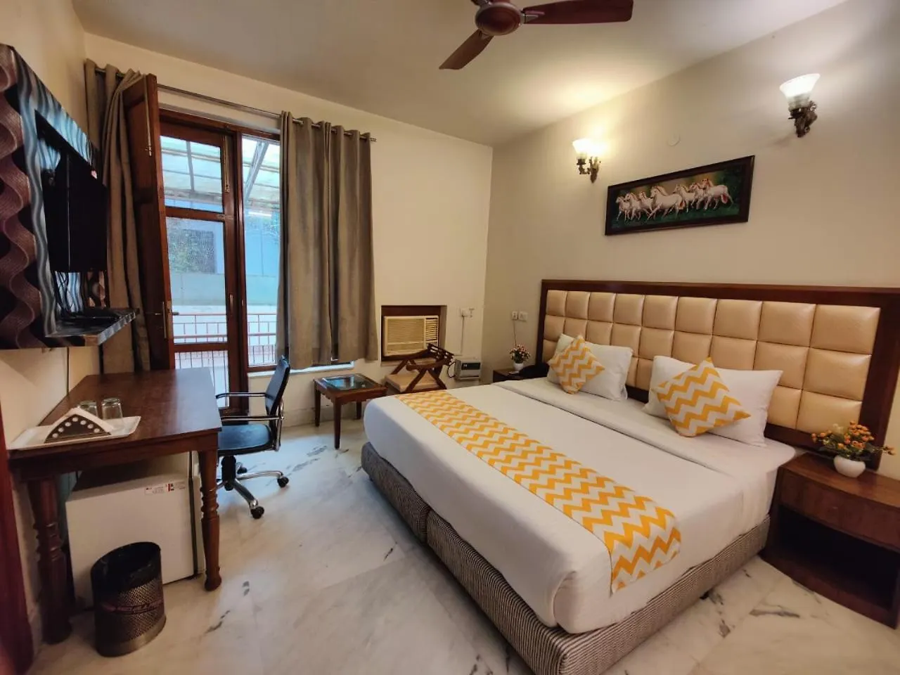 Guest house Hotel Keystone Gurgaon